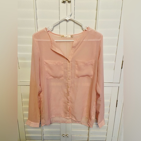 Liberty Love Tops - Liberty Love Women's Pink Sheer Blouse. Size M EUC
